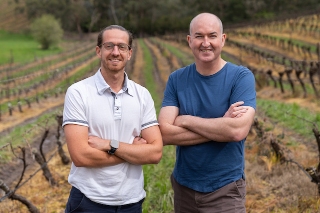 azaneo founders in a vineyard 